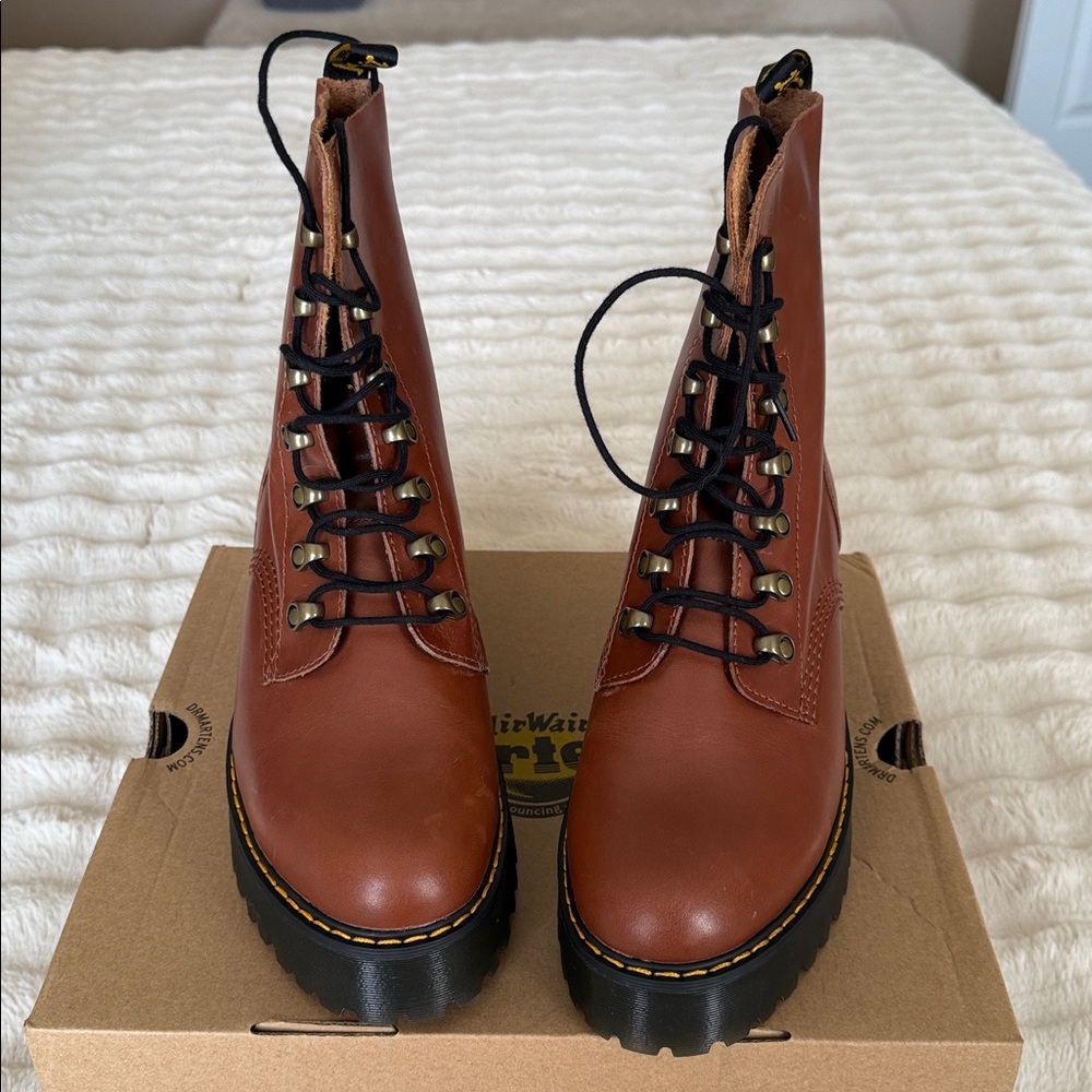 Dr. Marten Leona Combat Saddle Tan Lace-Up Women's Boots Size 11